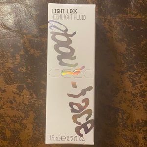 About-Face Light Lock Highlight Fluid